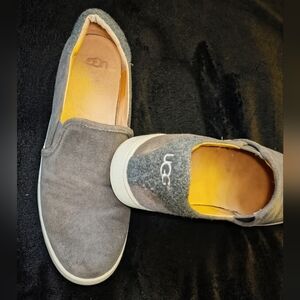 (B3G1) UGG Gray Suede Slip-On Shoes